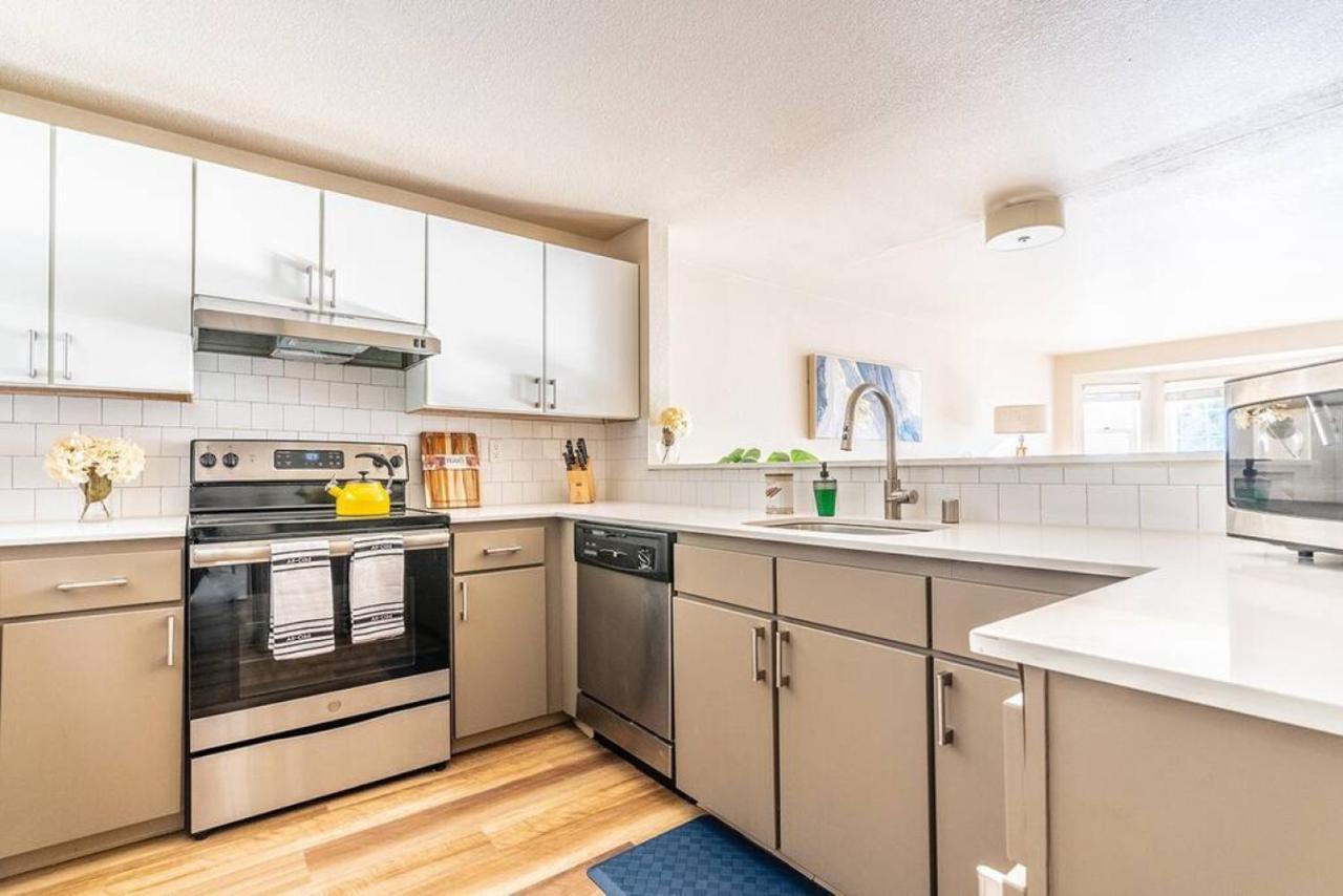 Modern And Spacious Apartment- Gym, Wifi, Free Parking Seattle Dış mekan fotoğraf